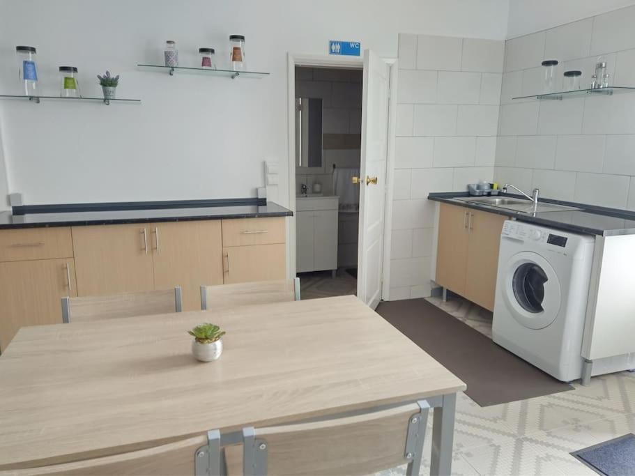 Rua De Baixo Apartments Calheta  エクステリア 写真
