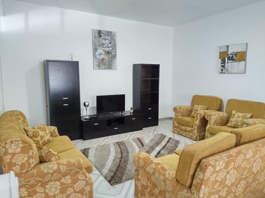 Rua De Baixo Apartments Calheta  エクステリア 写真