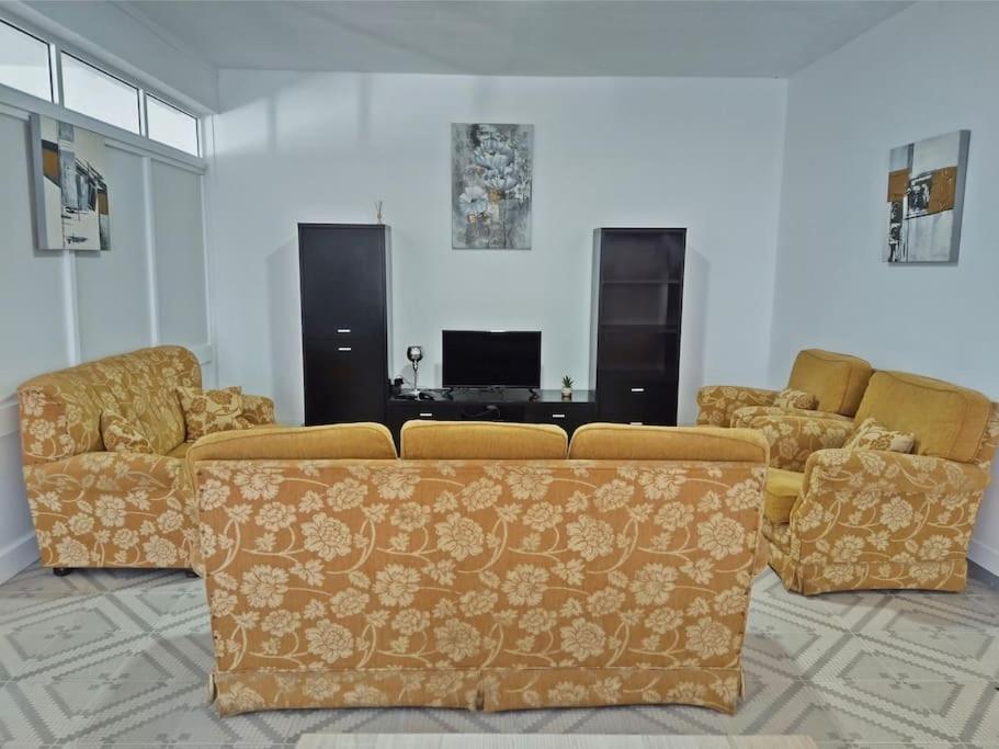 Rua De Baixo Apartments Calheta  エクステリア 写真
