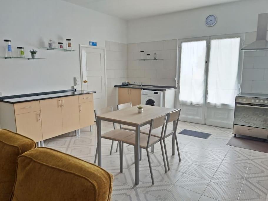 Rua De Baixo Apartments Calheta  エクステリア 写真